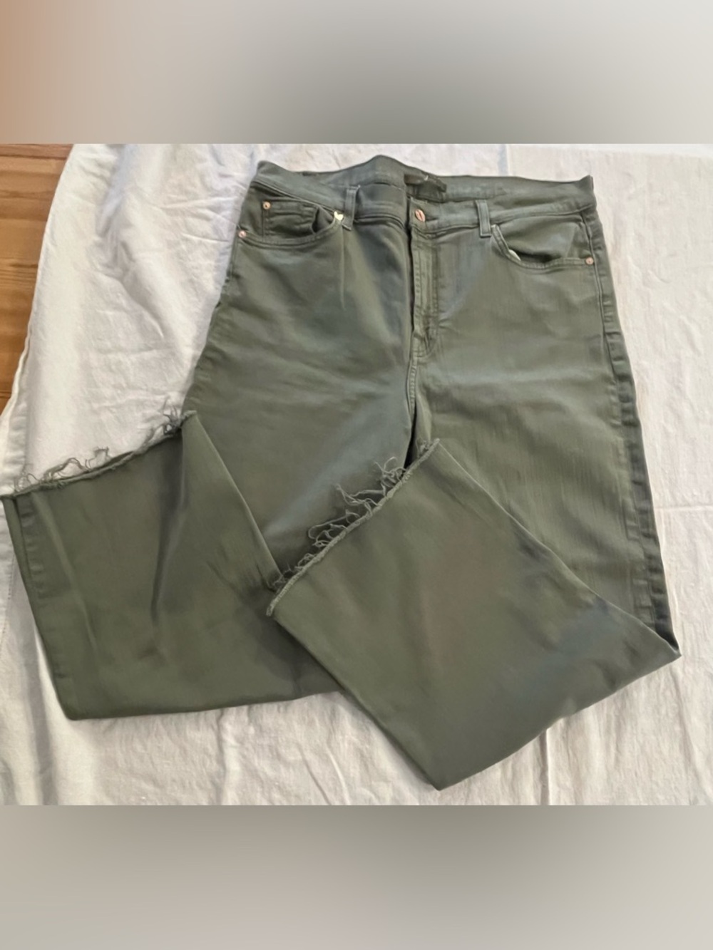 7 for all Mankind Olive pants